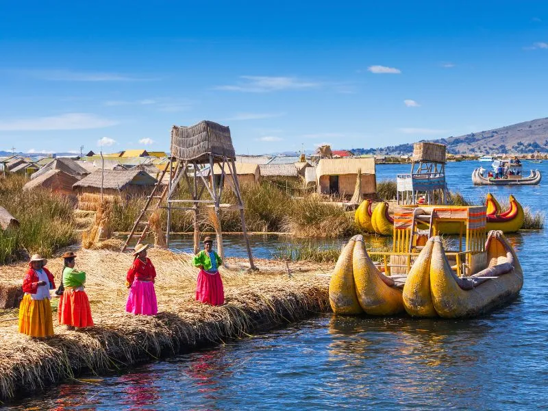 Hồ Titicaca, khám phá viên ngọc quý của Peru