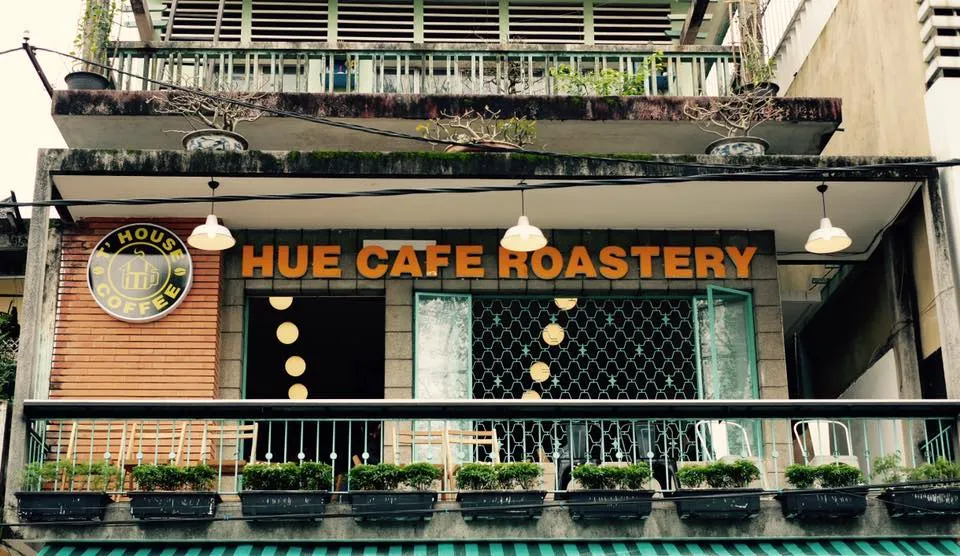 Hòa vào Hue Cafe Roastery để thưởng thức không gian âm nhạc mộc mạc tại Huế