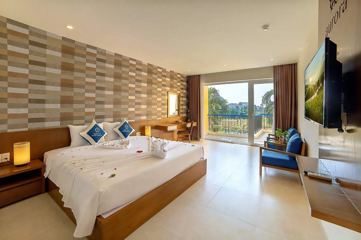 Hoi An Aurora Riverside Hotel & Spa – Khách sạn 3 sao có nhiều góc sống ảo mộng mơ