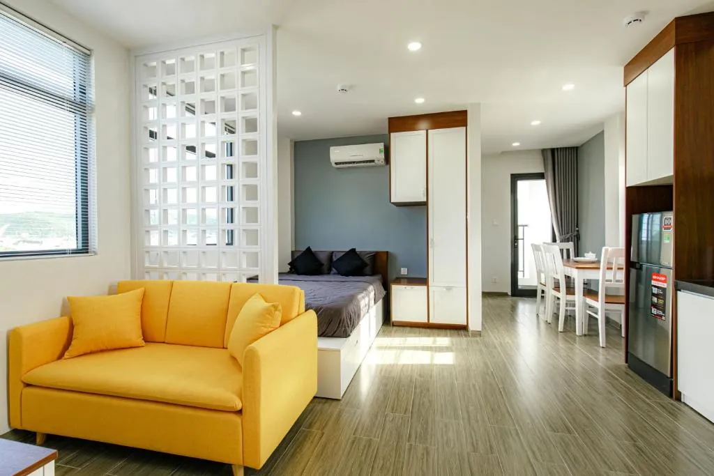 Hưng Thành Luxury Hotel Apartments với phong cách thiết kế tối giản