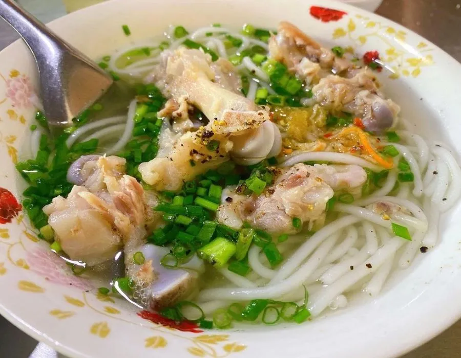 Hương vị Bánh canh Trảng Bàng bé Năm Tây Ninh thân thuộc