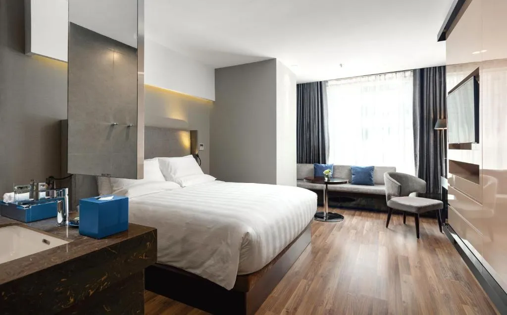 Khách sạn Novotel Suites Hà Nội cao cấp cạnh Hồ Hoàn Kiếm có gì