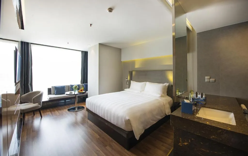 Khách sạn Novotel Suites Hà Nội cao cấp cạnh Hồ Hoàn Kiếm có gì