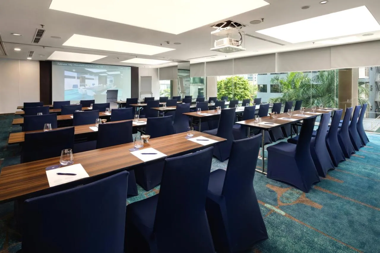 Khách sạn Novotel Suites Hà Nội cao cấp cạnh Hồ Hoàn Kiếm có gì