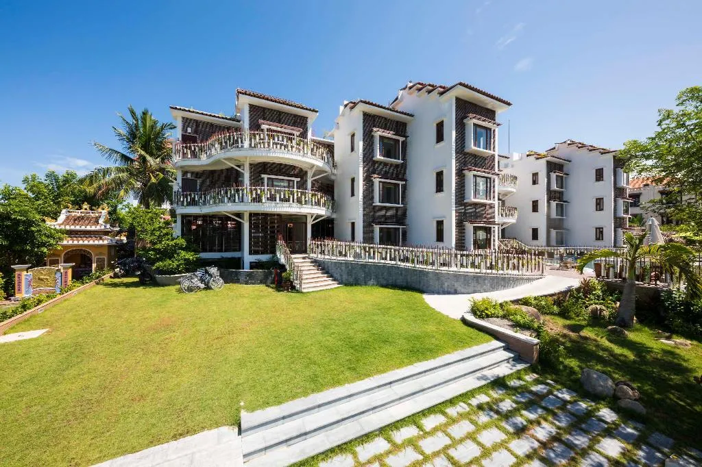 Khách Sạn The Villa Hội An Boutique – Khách sạn 3 sao mang vẻ đẹp cổ điển bên cạnh biển Cửa Đại