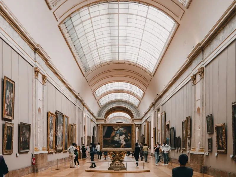 Khám phá bảo tàng Louvre: Thiên đường nghệ thuật của Paris