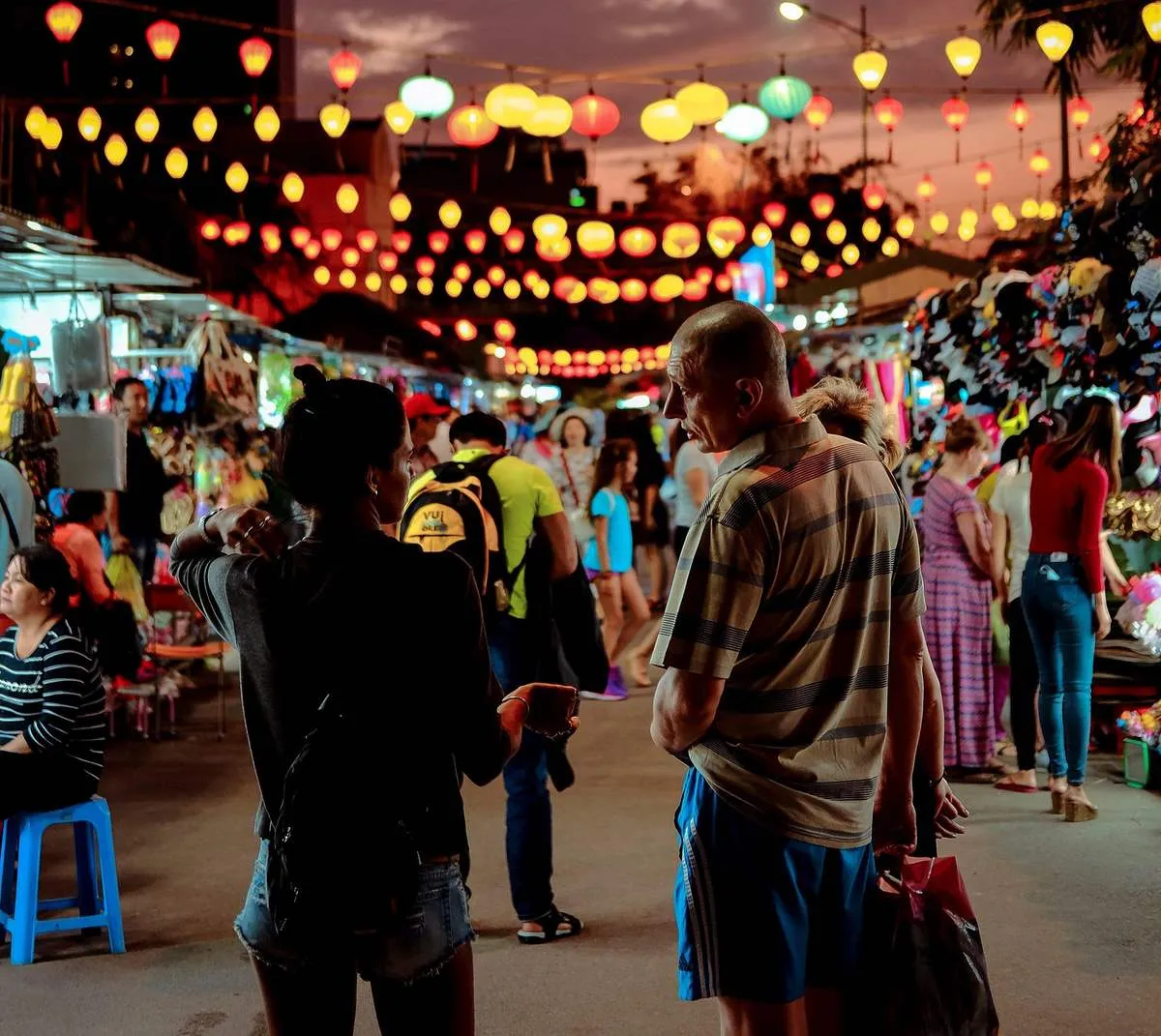 Khám phá chợ đêm Nha Trang – Nơi bán tất tần tật mọi thứ có ở thành phố biển