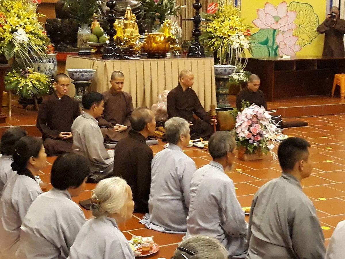 Khám phá chùa Long Tiên – Ngôi chùa tọa lạc dưới chân núi Bài Thơ