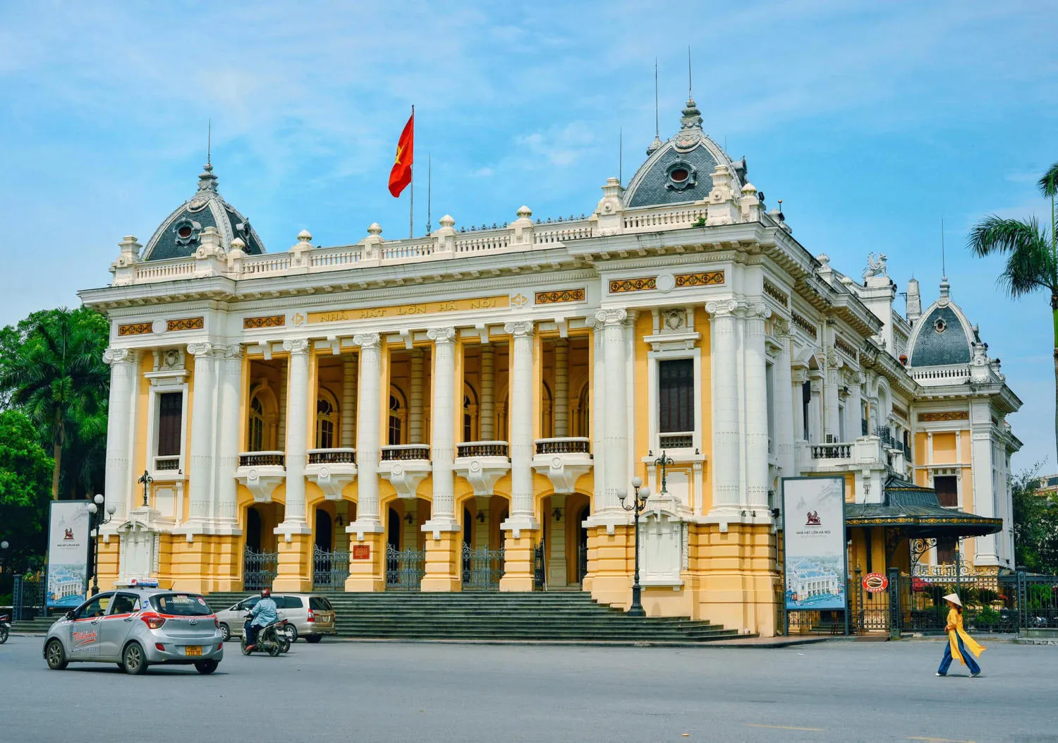 Khám phá Hà Nội qua những địa danh nổi tiếng và quen thuộc