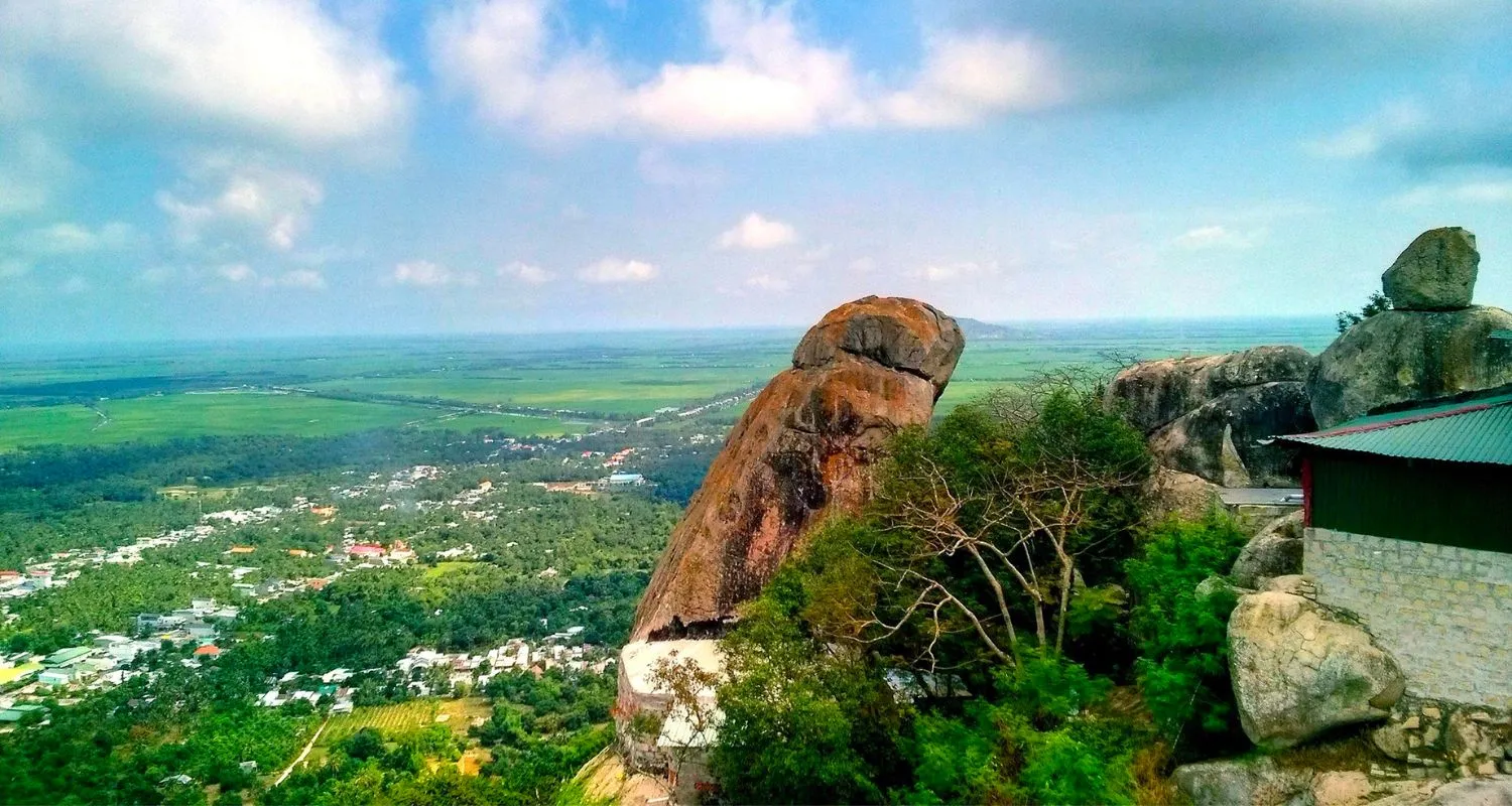 Khám phá Khu du lịch Núi Két, mảnh ghép đặc sắc vùng đất địa linh