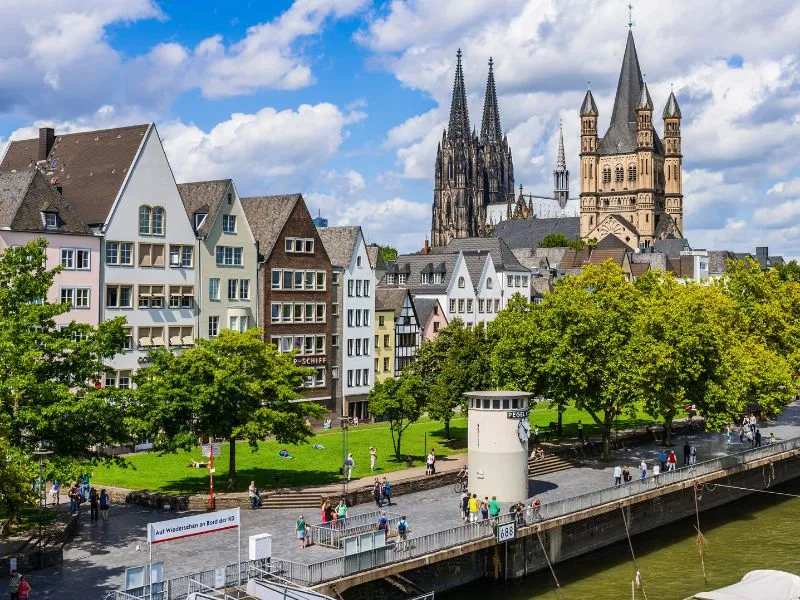 Khám phá Köln cổ kính bên dòng sông Rhine, Đức