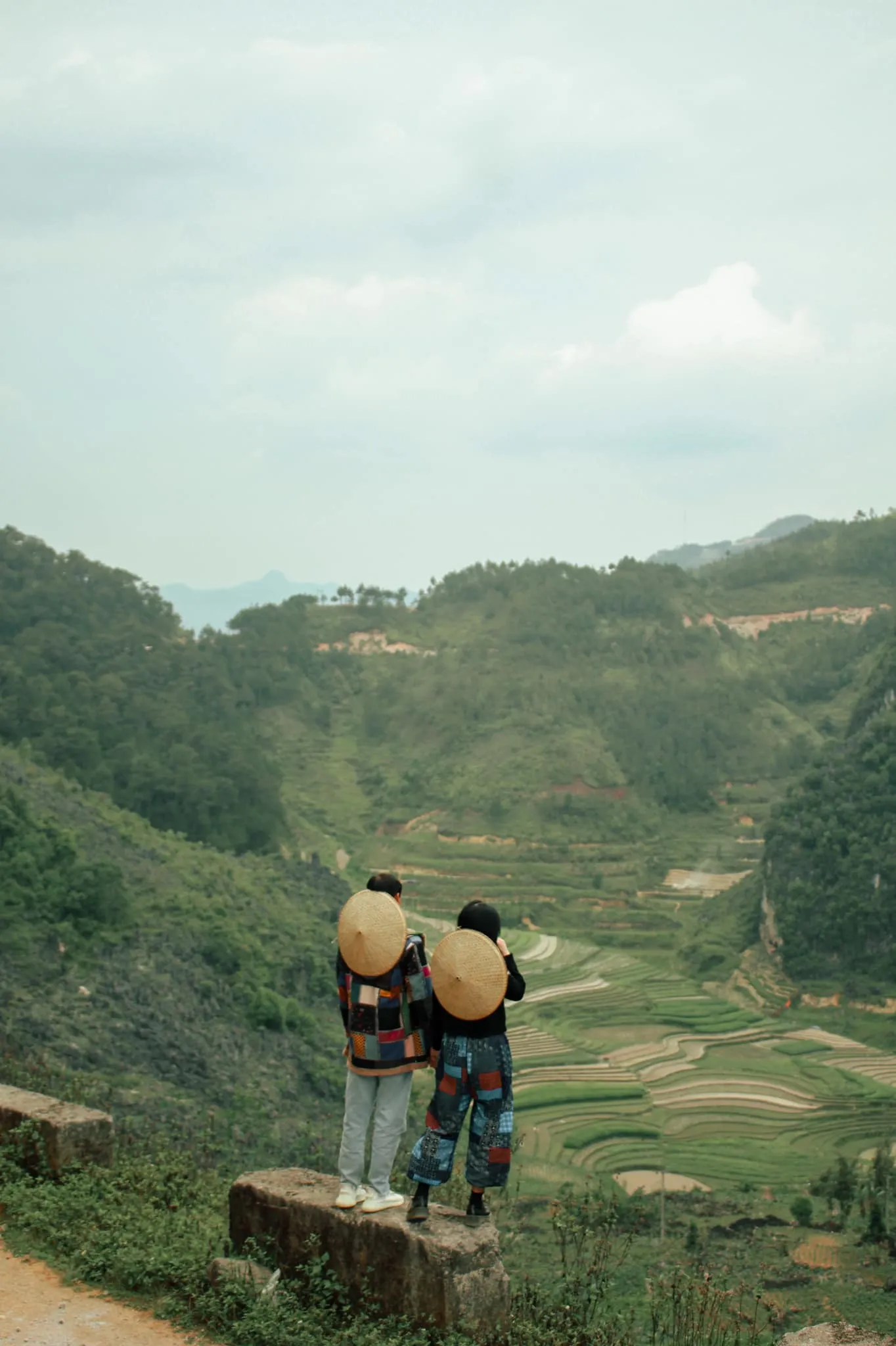 Khám phá Làng cổ Thiên Hương trăm năm tuổi trên cao nguyên đá Đồng Văn