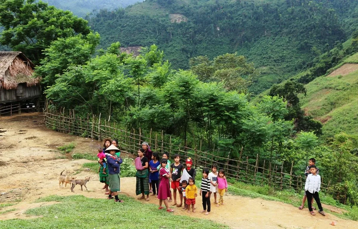 Khám phá làng Mô Quảng Bình sâu hút giữa rừng đại ngàn