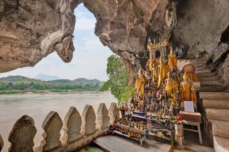 Khám phá Pak Ou, hang động Phật giáo tại Luang Prabang