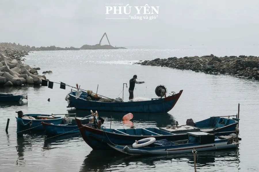 Khám phá Phú Yên đầy nắng và gió qua những thước ảnh bình yên