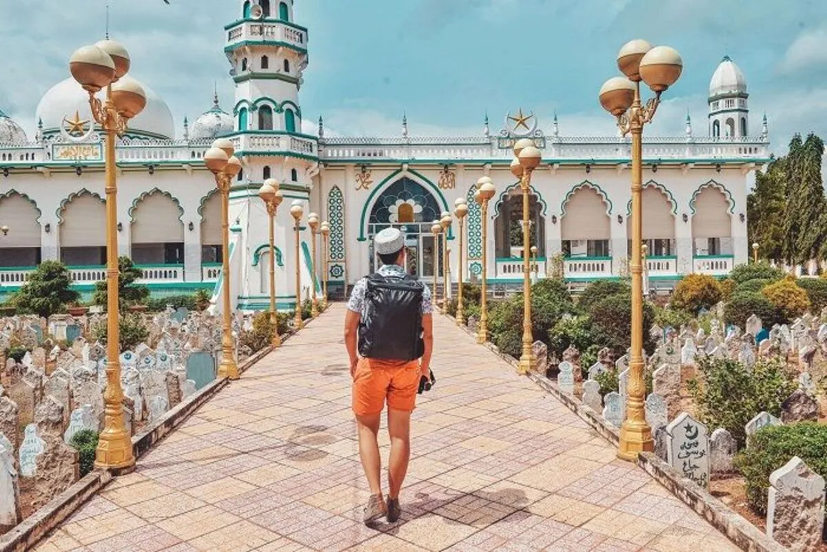 Khám phá Thánh Đường Hồi giáo JAMIUL AZHAR MOSQUE tuyệt đẹp ở An Giang