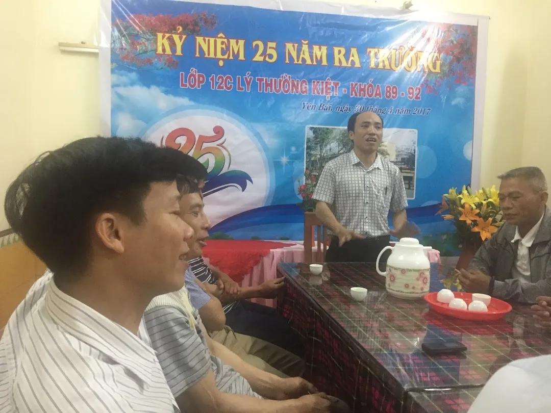 Không biết ăn gì ở Yên Bái, check ngay Nhà hàng Minh Đức