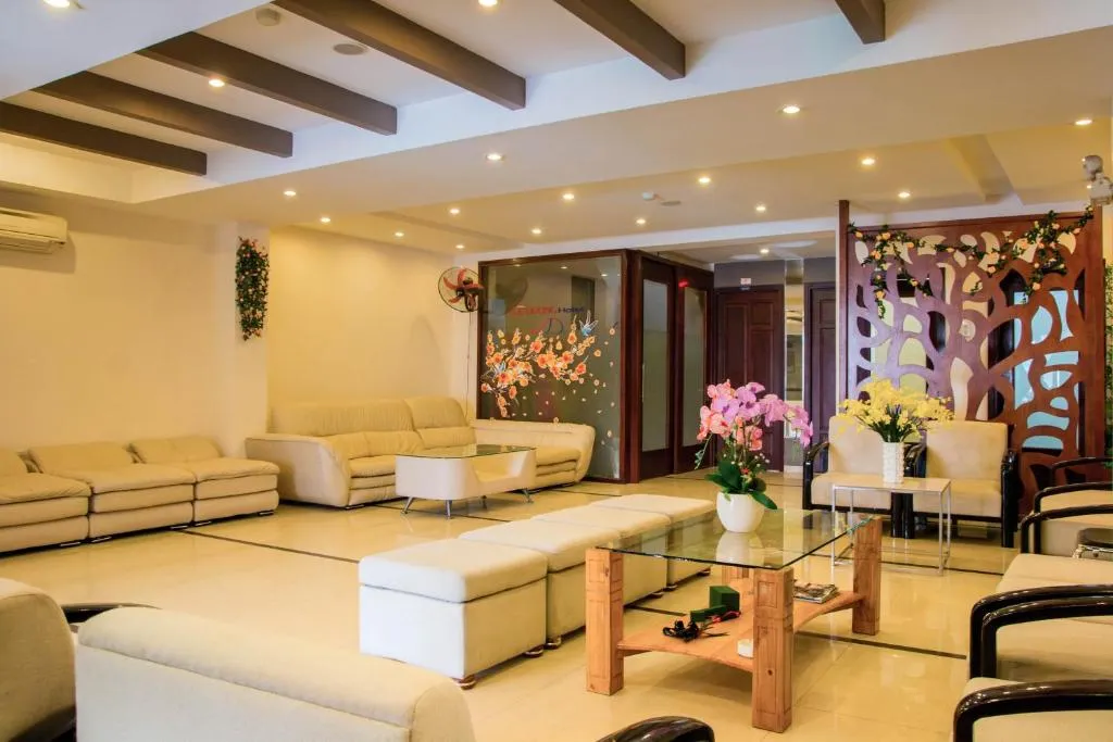 Không gian nghỉ ngơi Le Duong Hotel hiện đại giữa thành phố biển