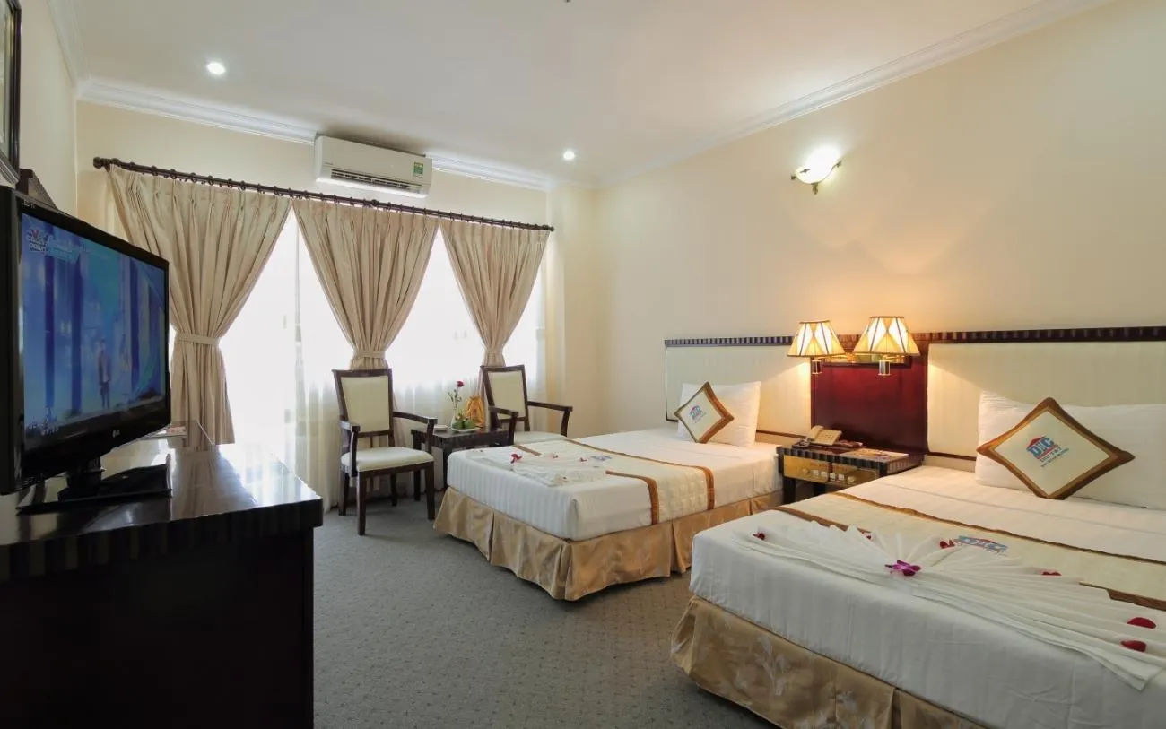 Không gian sang trọng chuẩn 4 sao của DIC Star Hotel bên bờ biển