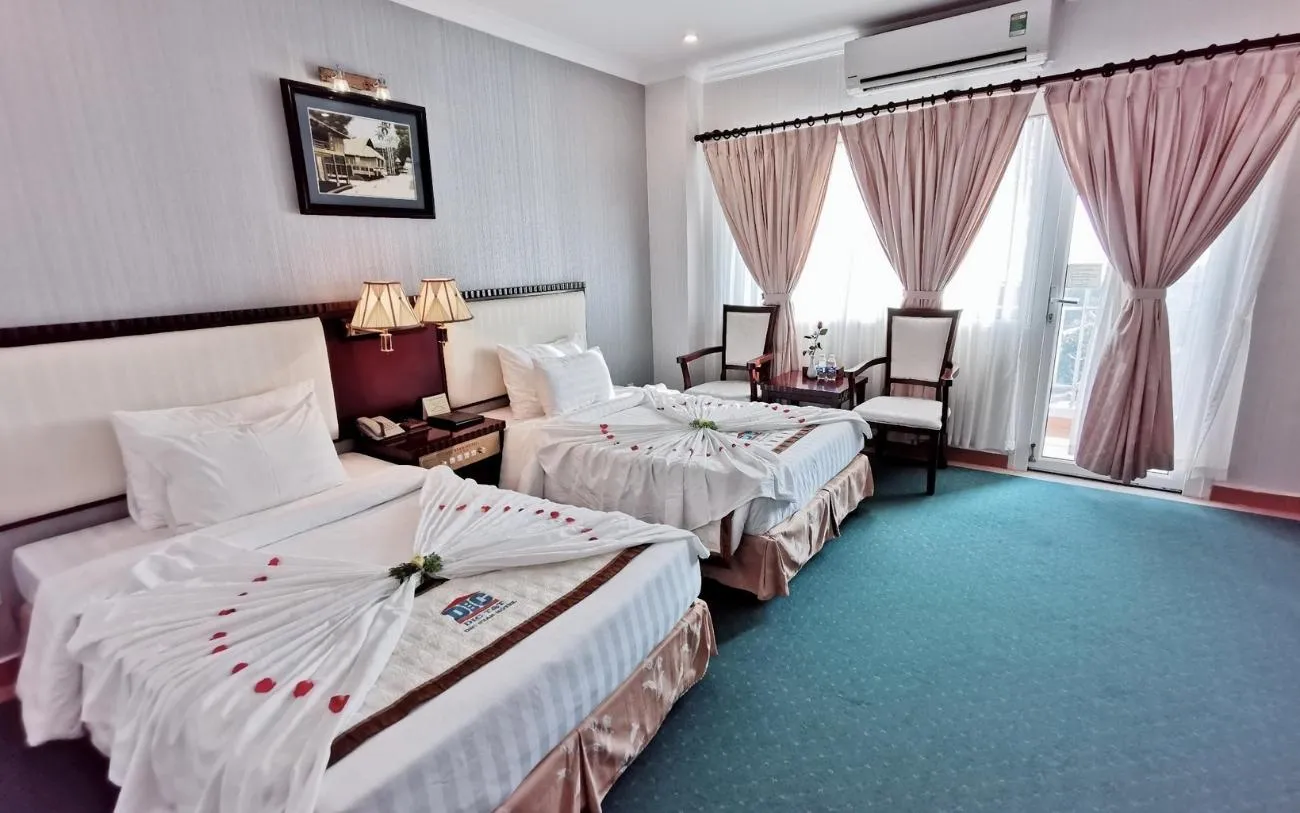 Không gian sang trọng chuẩn 4 sao của DIC Star Hotel bên bờ biển