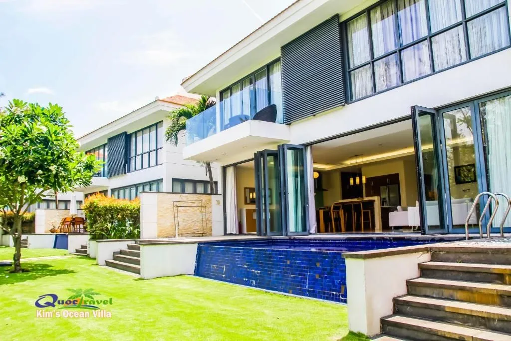 Kim’s Ocean view Villa Danang, không gian xanh mát bên bờ biển