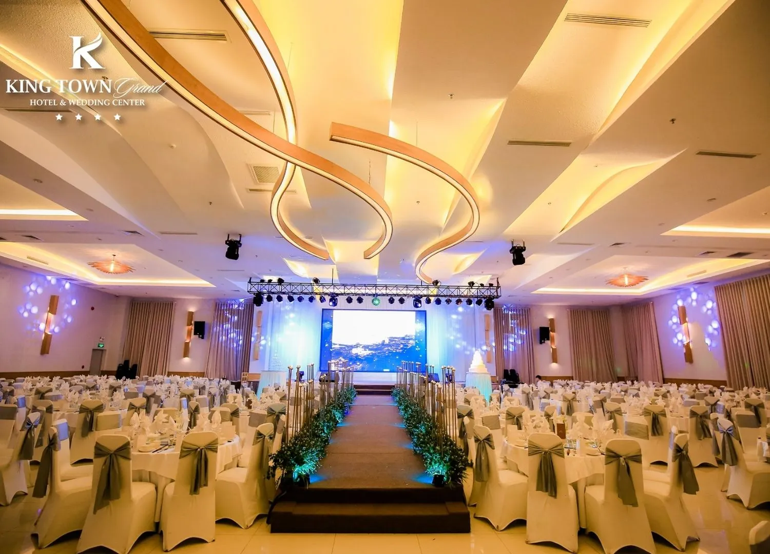 King Town Grand Hotel Wedding Center, lưu giữ khoảnh khắc đắt giá trong hôn lễ