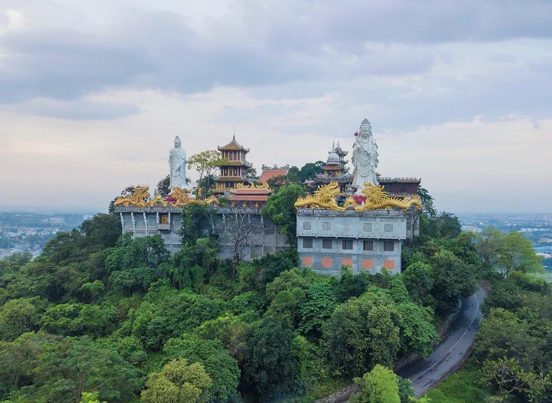 Kinh nghiệm khám phá chùa Châu Thới cho hội đam mê du lịch
