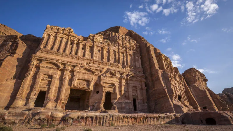 Kỳ quan thế giới hiện đại thành phố Petra Jordan cổ kính