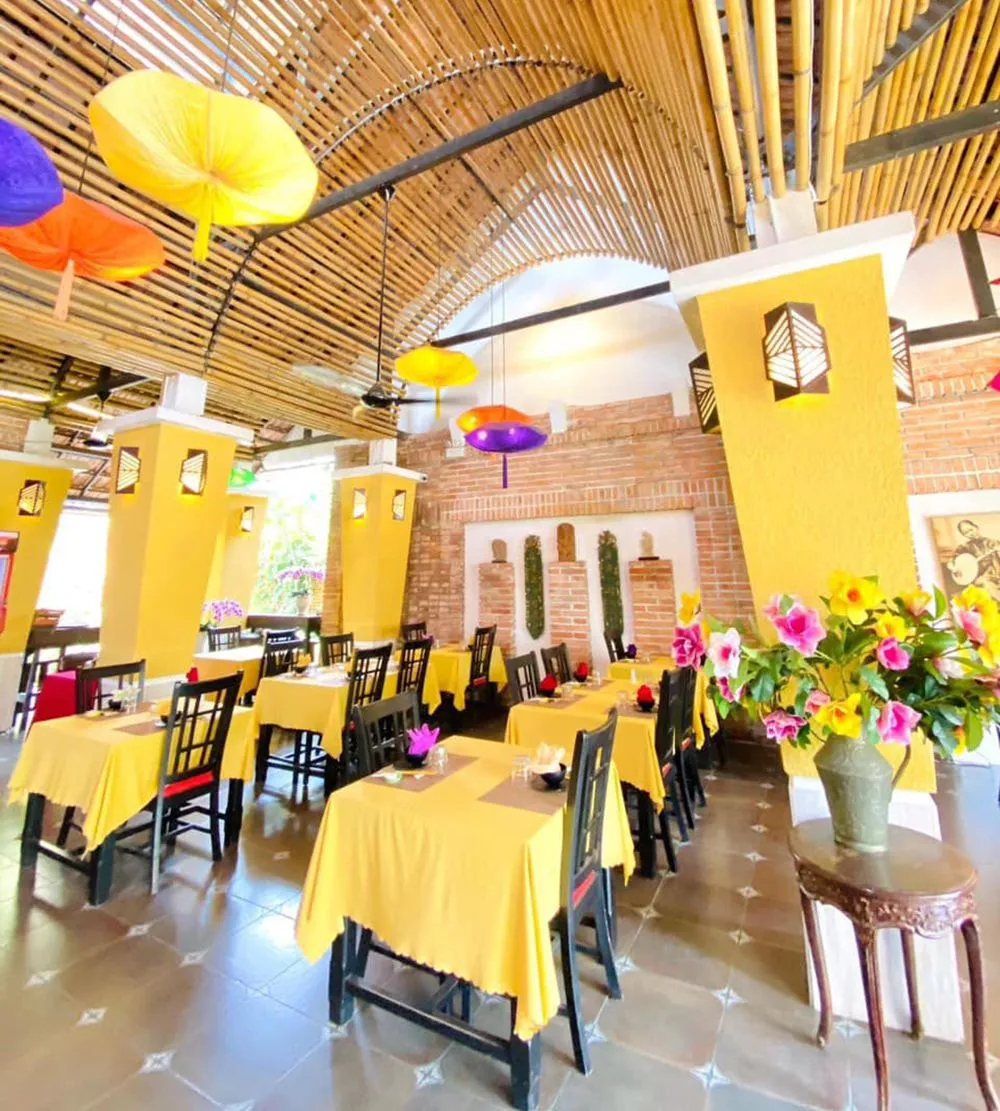 La Pines Restaurant – Nhà hàng Á Âu hàng đầu tại Huế