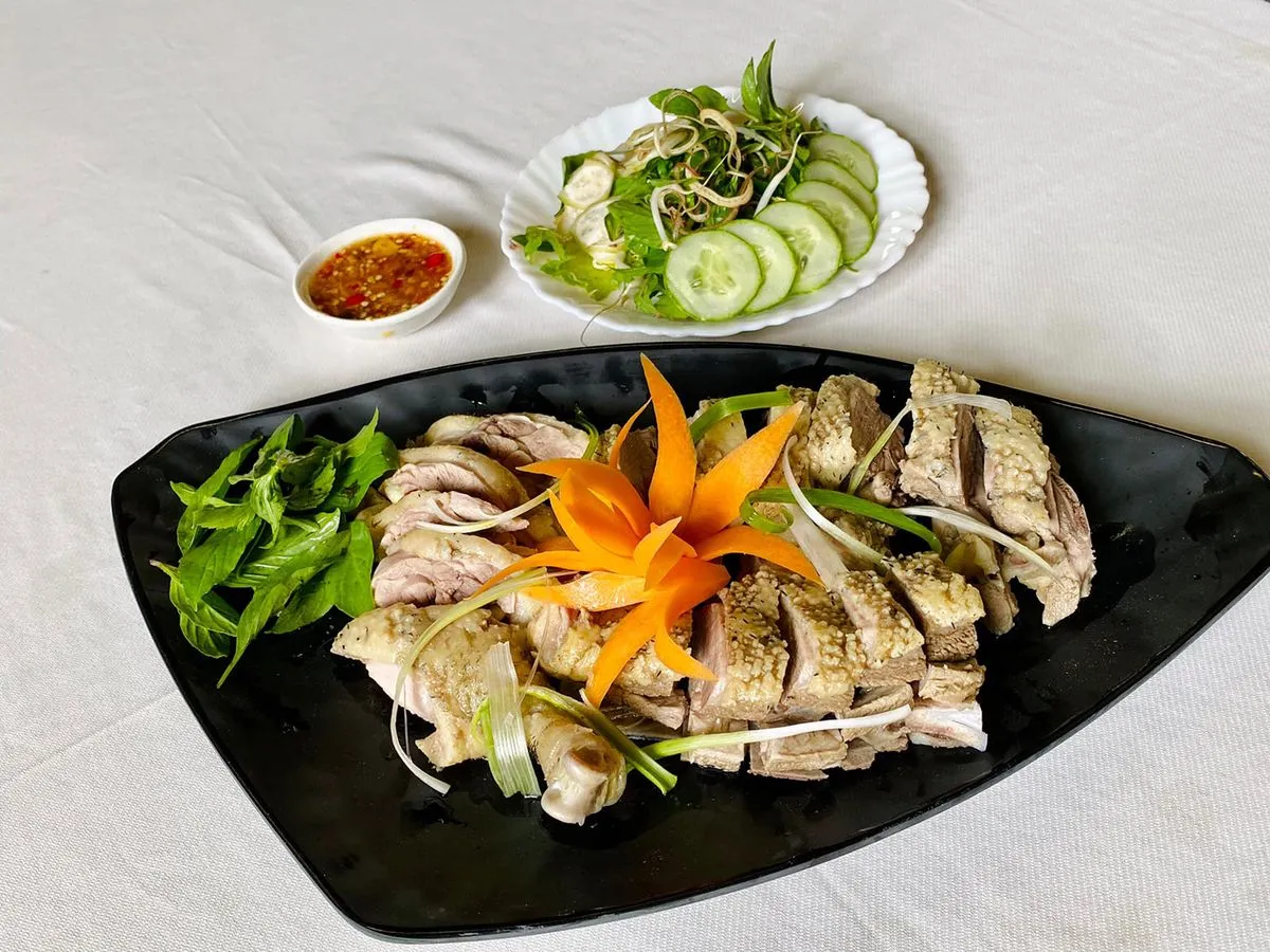 La Pines Restaurant – Nhà hàng Á Âu hàng đầu tại Huế