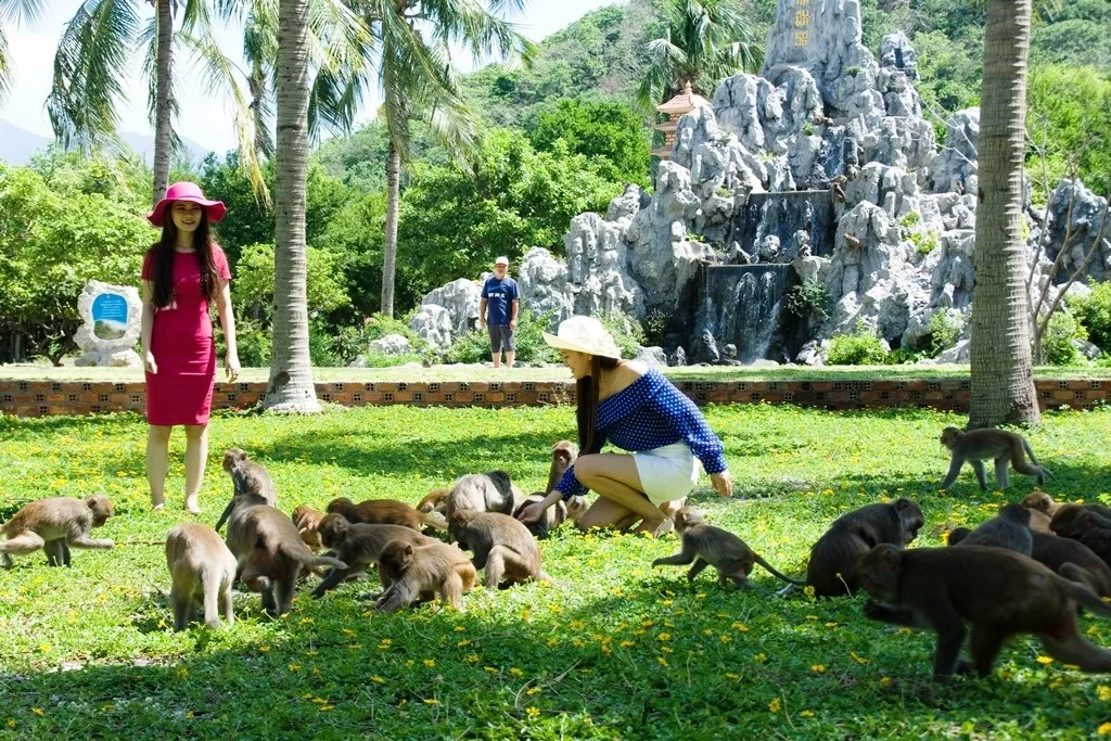 Lạc lối ở Vịnh Nha Phu – Thiên đường nhiệt đới trong lòng biển cả