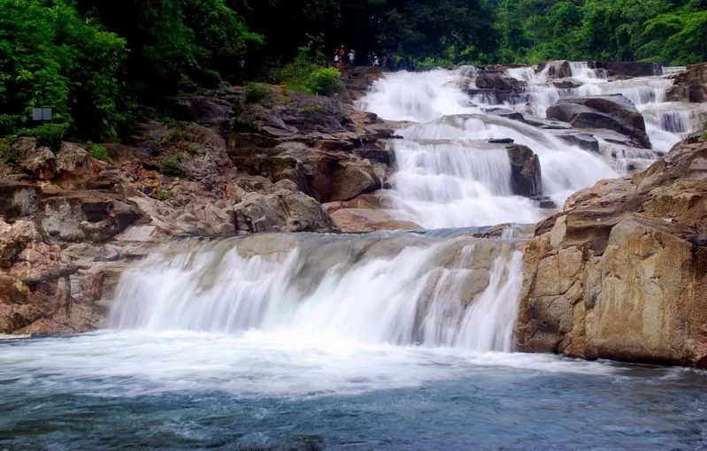 Lạc lối ở Vịnh Nha Phu – Thiên đường nhiệt đới trong lòng biển cả