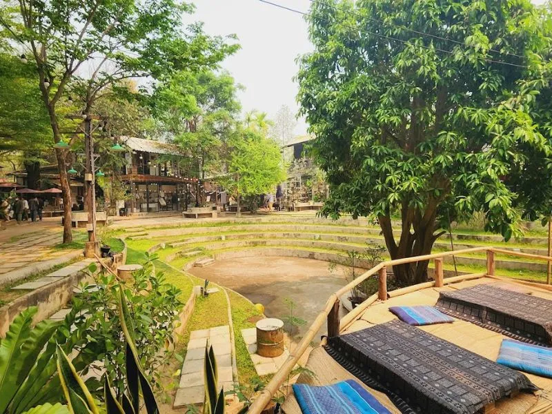 Lạc lối trong ngôi làng Baan Kang Wat đầy thơ mộng ở Chiang Mai