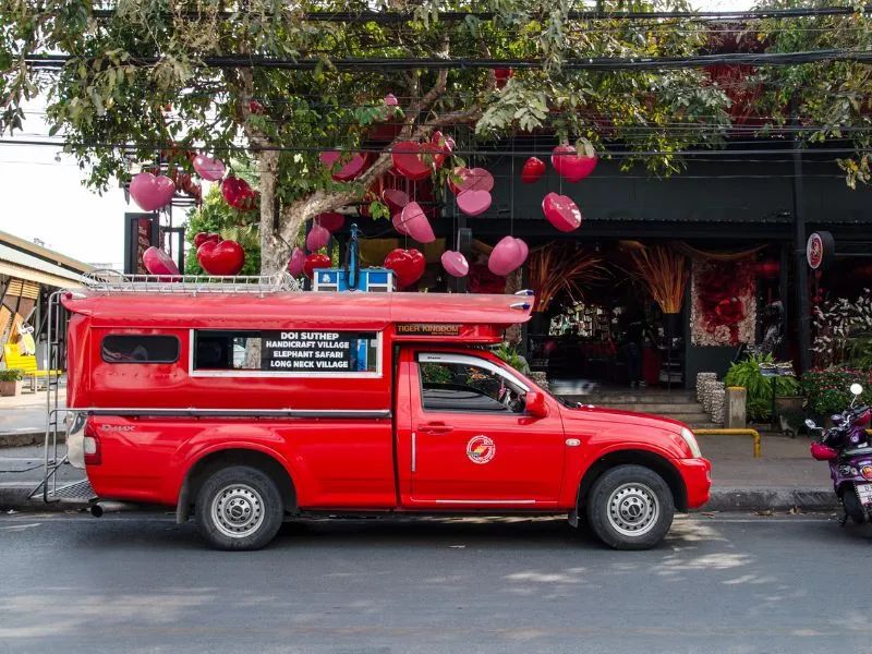 Lạc lối trong ngôi làng Baan Kang Wat đầy thơ mộng ở Chiang Mai