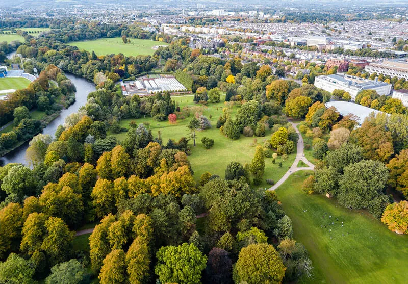 Lạc vào Thành phố Cardiff với nét đẹp cổ kính