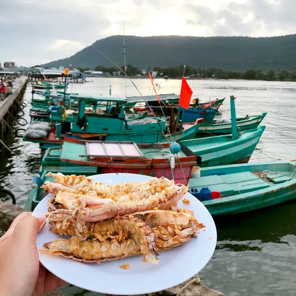 Làng chài Rạch Vẹm – Đẹp ngoạn mục làng chài cổ hơn trăm tuổi ở Phú Quốc