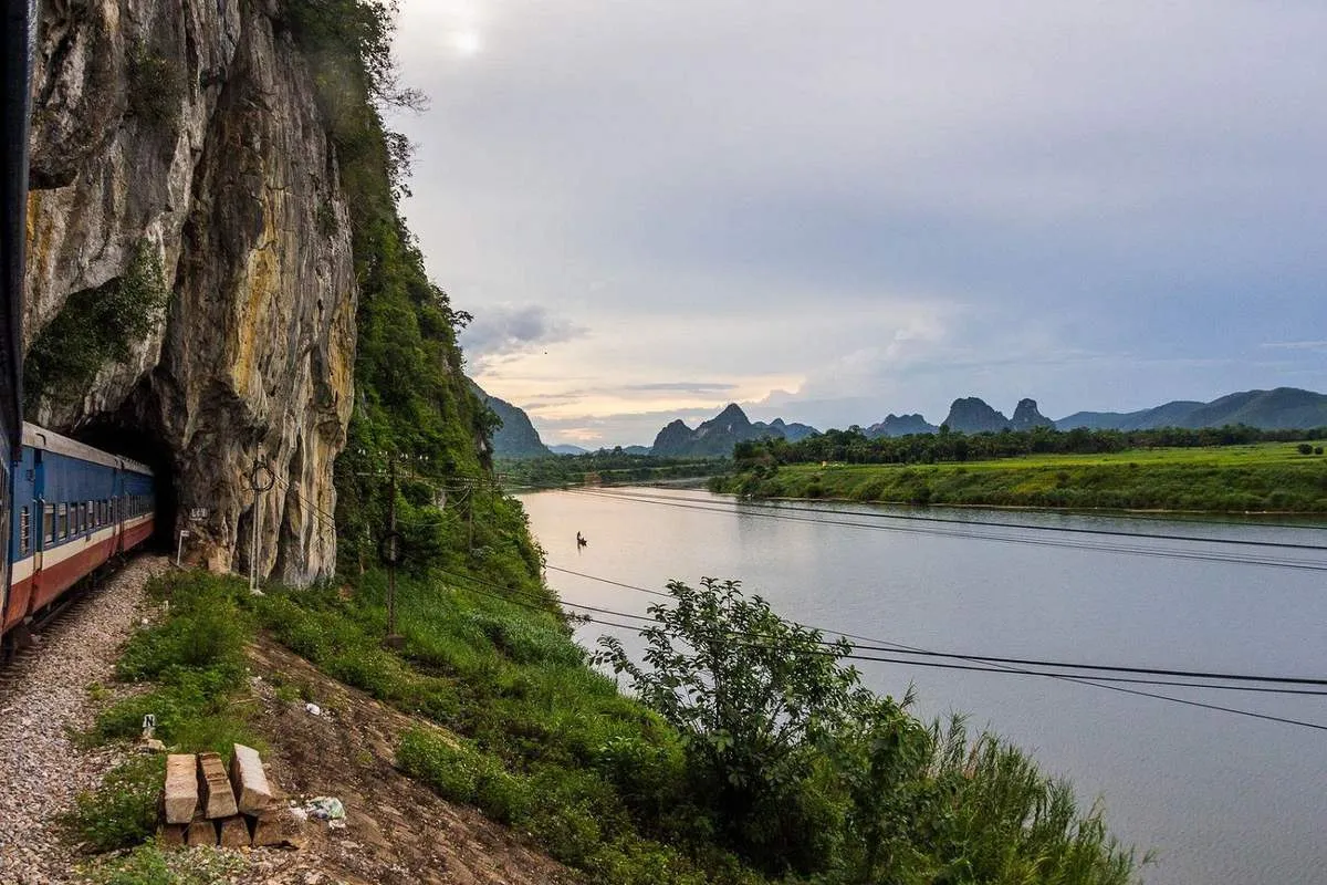 Làng Lệ Sơn Quảng Bình và vẻ đẹp thiên nhiên hùng vĩ