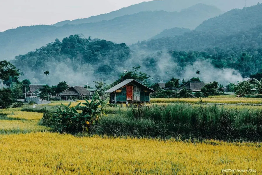 Làng quê Hà Giang yên bình vào mỗi buổi chiều trên cao nguyên đá