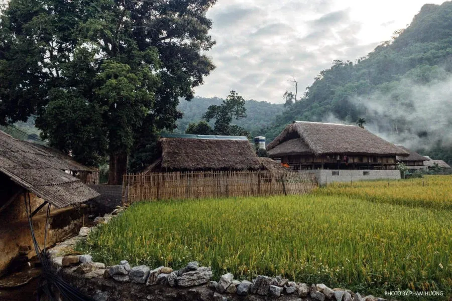 Làng quê Hà Giang yên bình vào mỗi buổi chiều trên cao nguyên đá