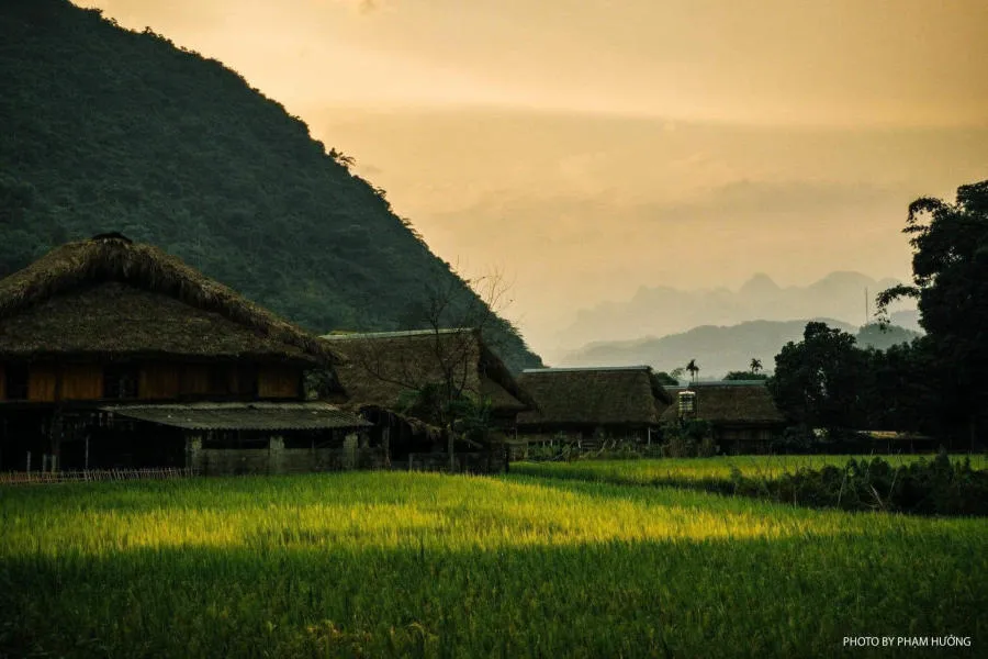 Làng quê Hà Giang yên bình vào mỗi buổi chiều trên cao nguyên đá