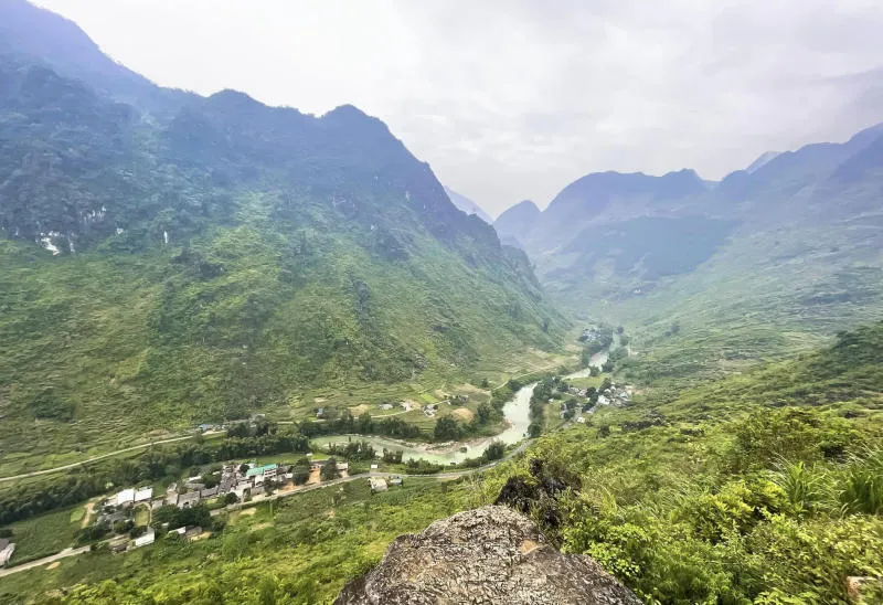 Lang thang Hà Giang khám phá cao nguyên đá hùng vĩ