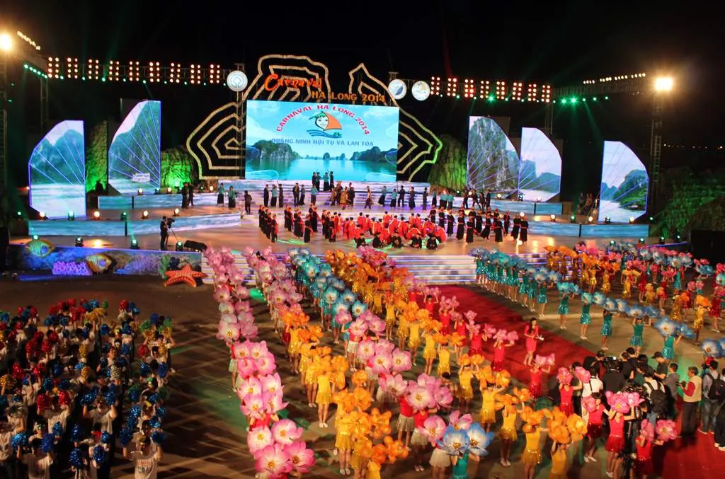 Lễ hội Carnaval Hạ Long – Hòa chung những giai điệu vui tươi trong ngày hội