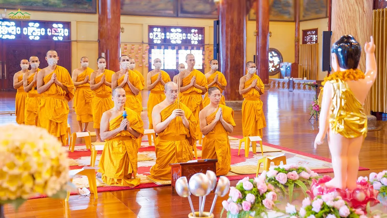 Lễ hội chùa Ba Vàng – Mang ý nghĩa an lành, lòng biết ơn về cội nguồn