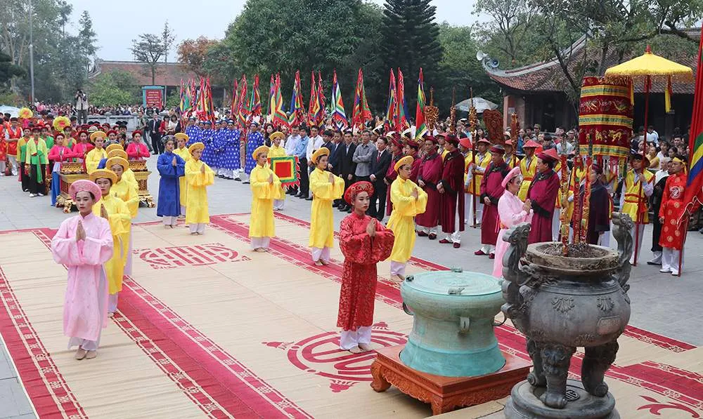 Lễ hội Đền Mẫu Thác Bà – Chốn linh thiêng trên đỉnh Hoàng Thi