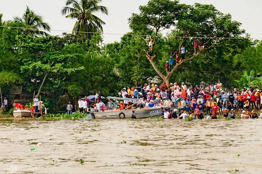 Lễ hội đua ghe ngo Sóc Trăng gắn kết tinh thần đoàn kết cộng đồng