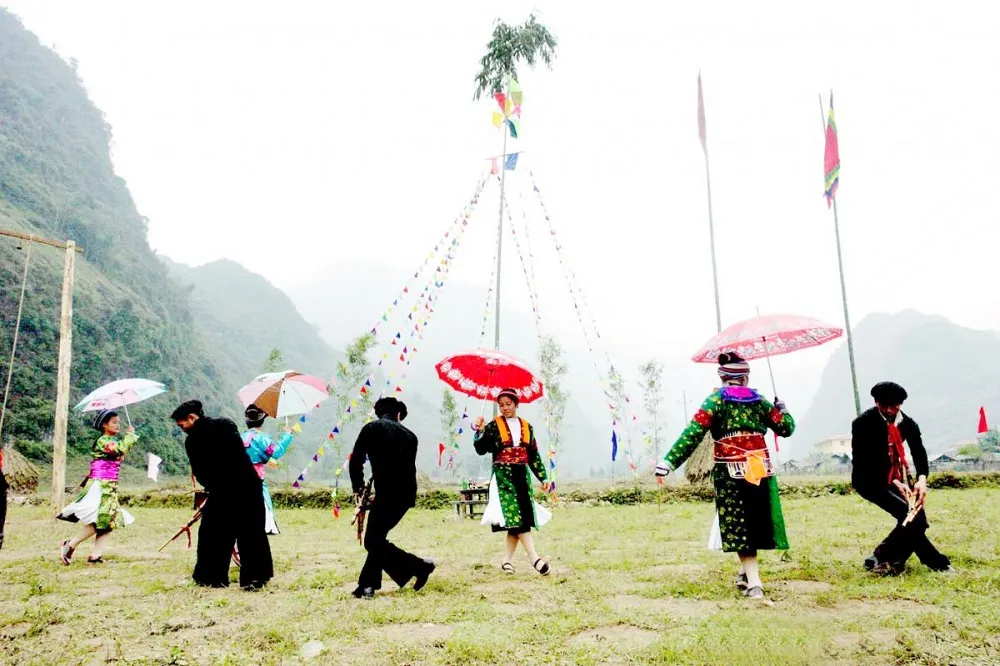 Lễ hội Gầu Tào Hà Giang – Lễ hội đặc sắc của đồng bào người Mông