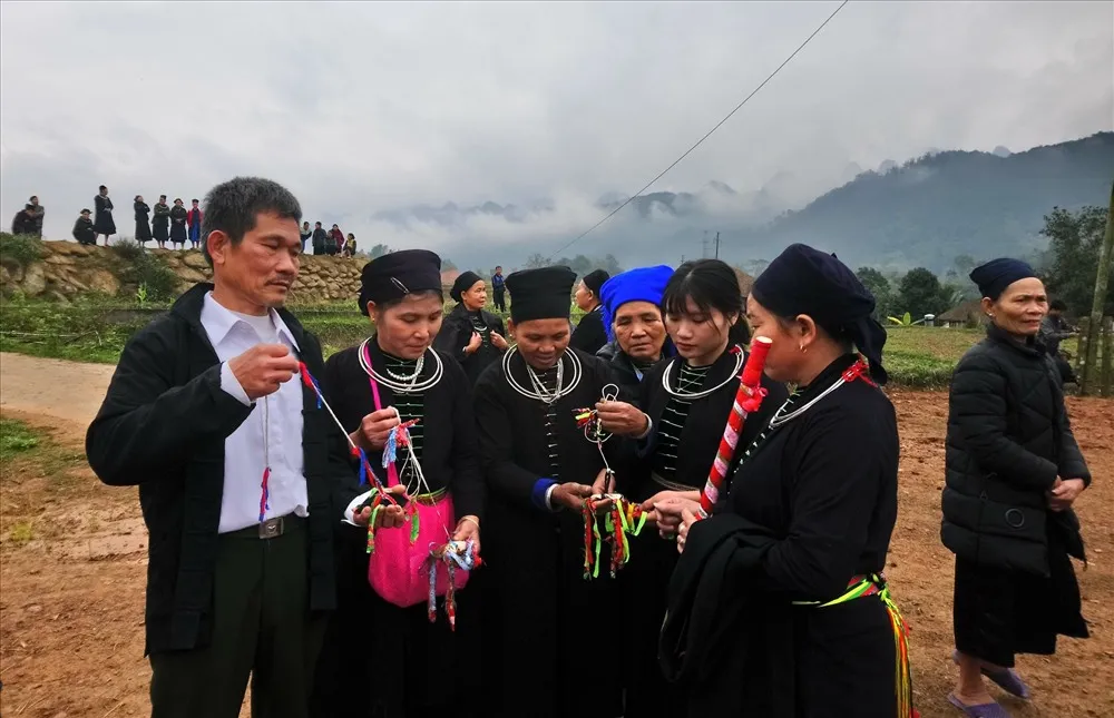 Lễ hội Lồng Tồng của dân tộc Tày Hà Giang – Lễ hội xuống đồng đặc sắc