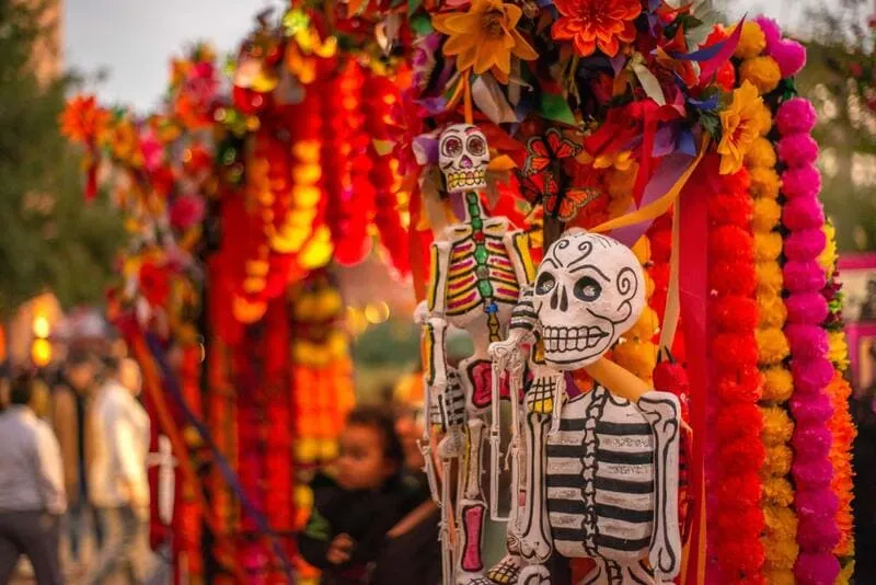 Lễ hội Người chết (Día de Muertos) bước ra từ bộ phim điện ảnh Coco