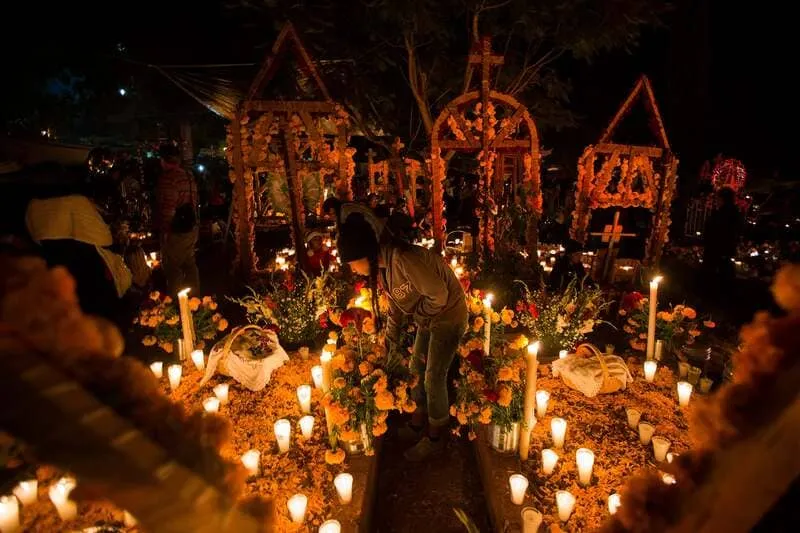 Lễ hội Người chết (Día de Muertos) bước ra từ bộ phim điện ảnh Coco