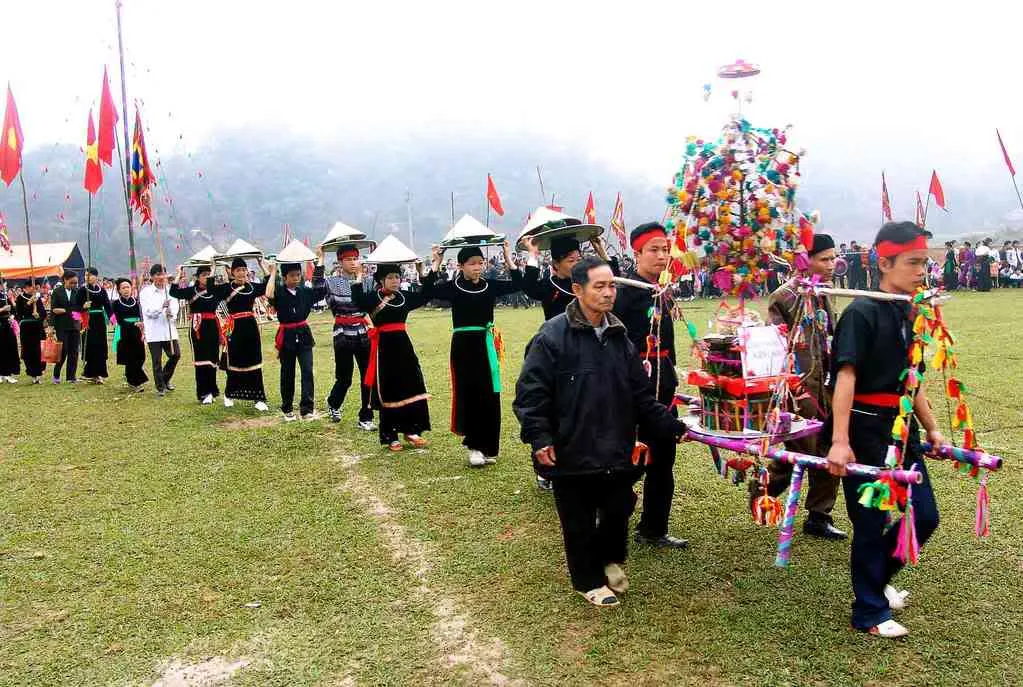 Lễ hội Nhặn Sồng Sapa – Lễ hội truyền thống lâu đời nhất của mảnh đất mù sương
